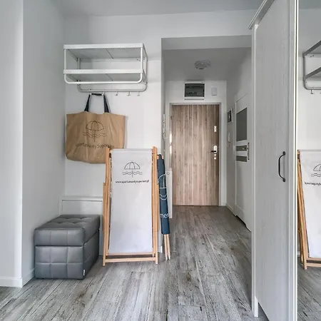 Apartament Superiore Przy Lesie Z Parkingiem 드지우노웨크