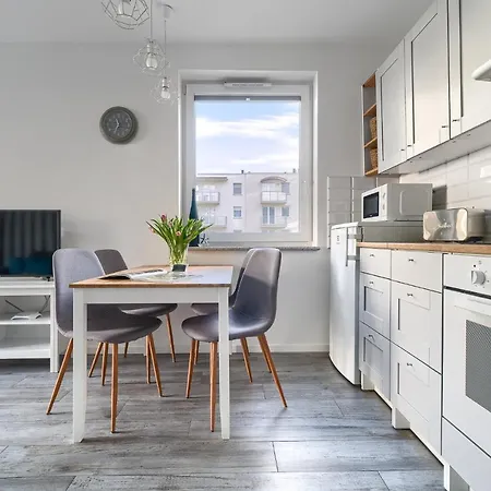 Apartament Superiore Przy Lesie Z Parkingiem 아파트