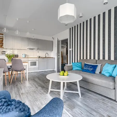 Apartament Superiore Przy Lesie Z Parkingiem Διαμέρισμα Dziwnówek
